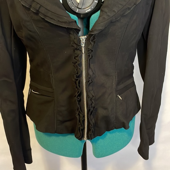 WH|BM Ruffled Jacket - Picture 3 of 9